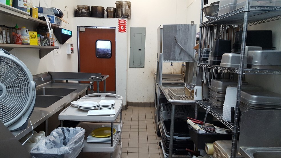 More Photos Of 115 Railway St W, Loretto General Retail For Sale