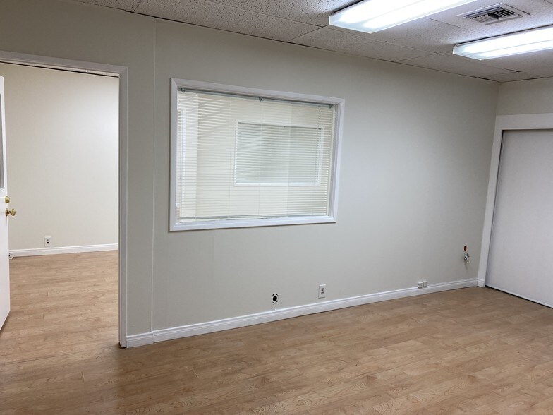 More Photos Of 512 E Wilson Ave, Glendale Office For Lease