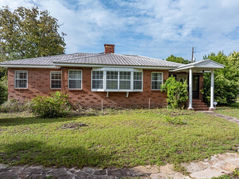 Primary Photo Of 164 NE Laguna Dr, Lake City Office For Sale
