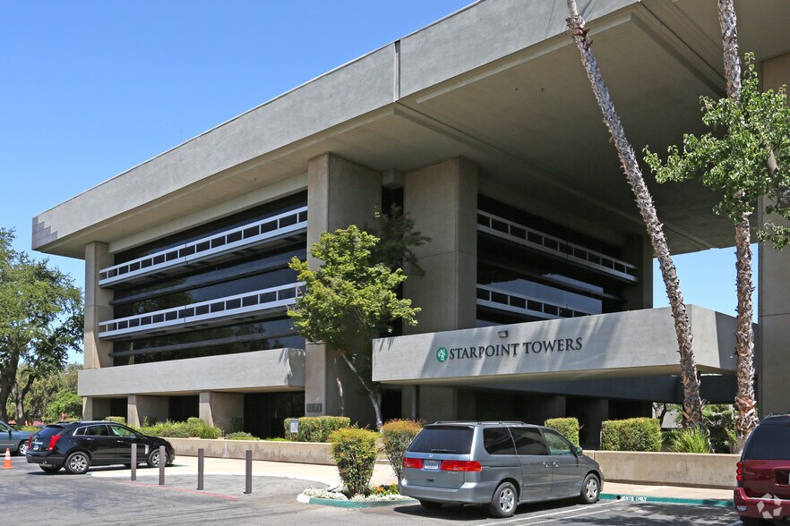 More Photos Of 1310 E Shaw Ave, Fresno Unknown For Lease