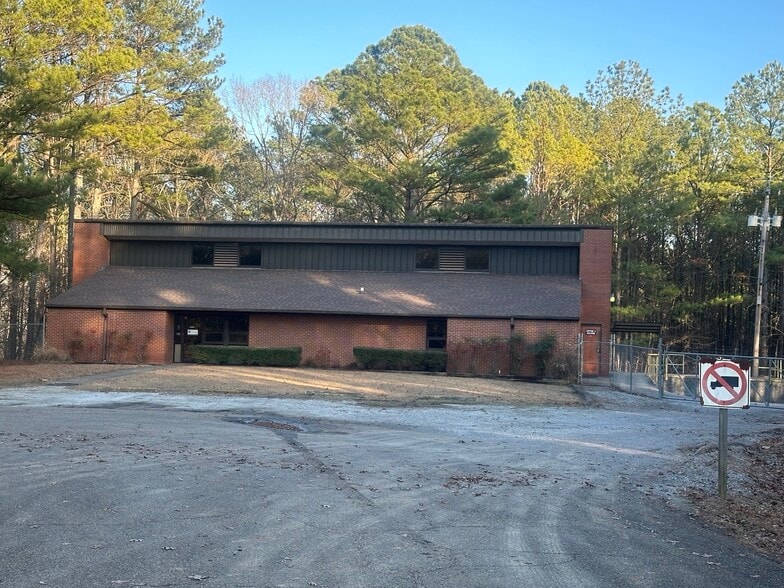 Primary Photo Of 115 Eastman Ave, Gadsden Manufacturing For Lease