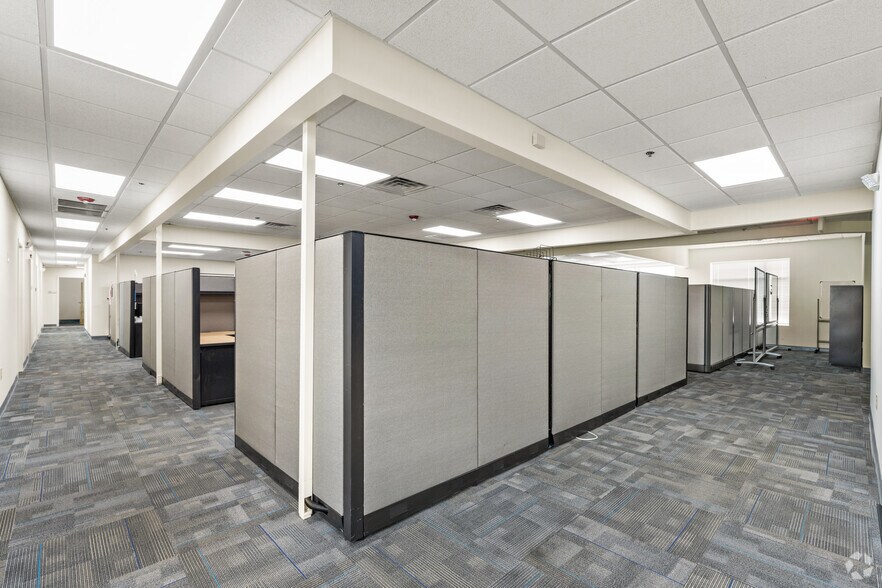 More Photos Of 2033 Corporate Dr S, Wilmington Office For Sale