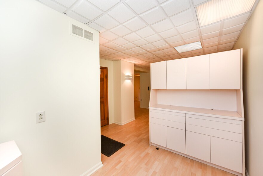 More Photos Of 128 Empire Blvd, Rochester Office Residential For Sale