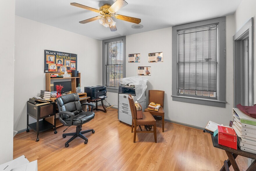 More Photos Of 902 W 36th St, Savannah Religious Facility For Lease