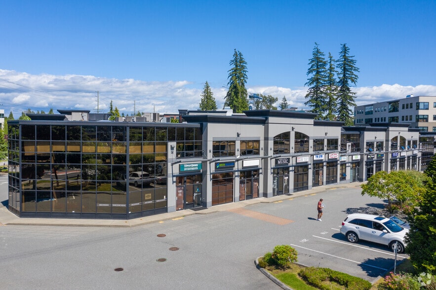 More Photos Of 15272 Croydon Dr, Surrey Office Residential For Sale