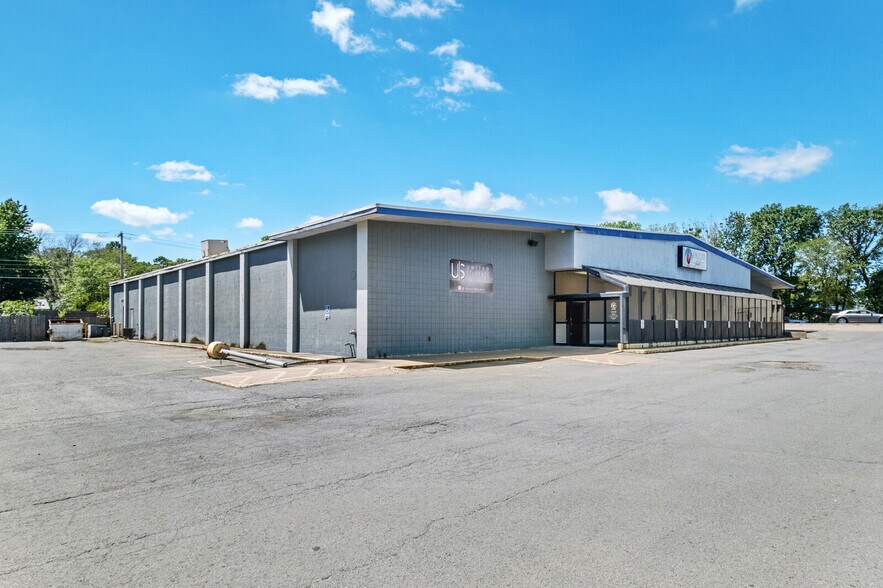 More Photos Of 814 E Cherokee Ave, Sallisaw Religious Facility For Sale