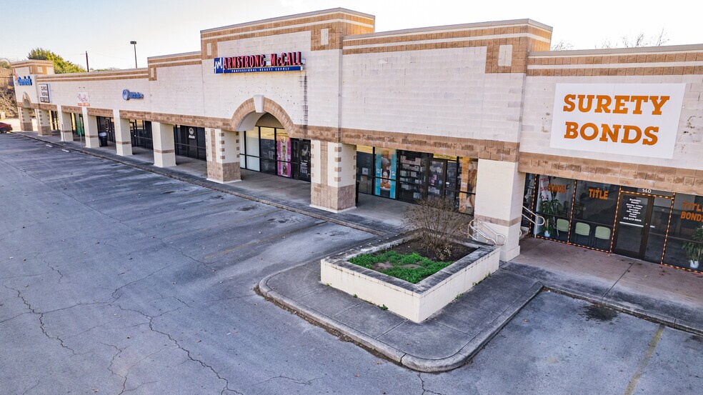 More Photos Of 15150 Nacogdoches Rd, San Antonio Freestanding For Sale