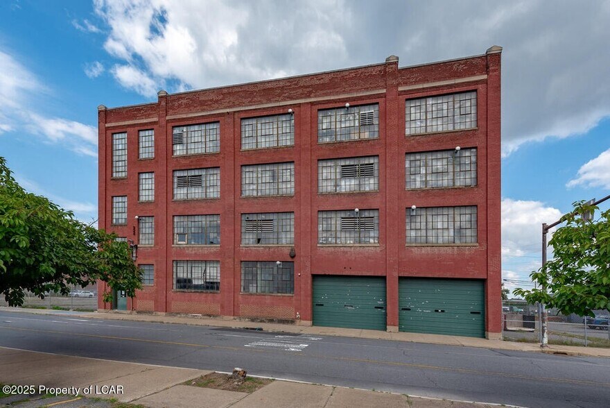 More Photos Of 64 E Union St, Wilkes-Barre Warehouse For Sale
