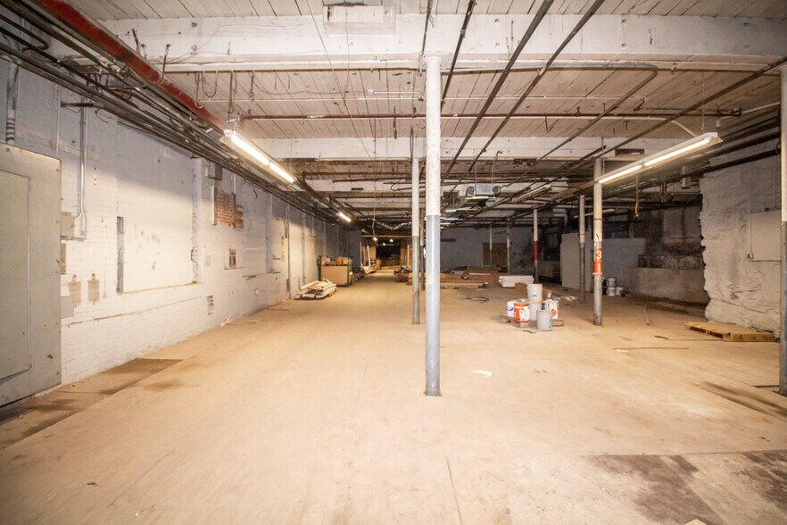 More Photos Of 21-69 S Main St, Leicester Service For Sale