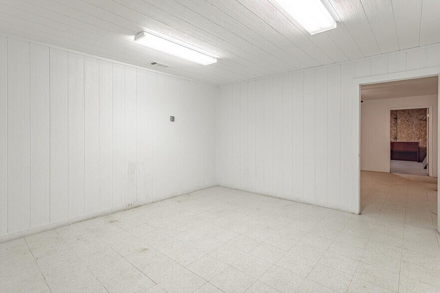 More Photos Of 7521 W University Blvd, Odessa Lodge Meeting Hall For Sale