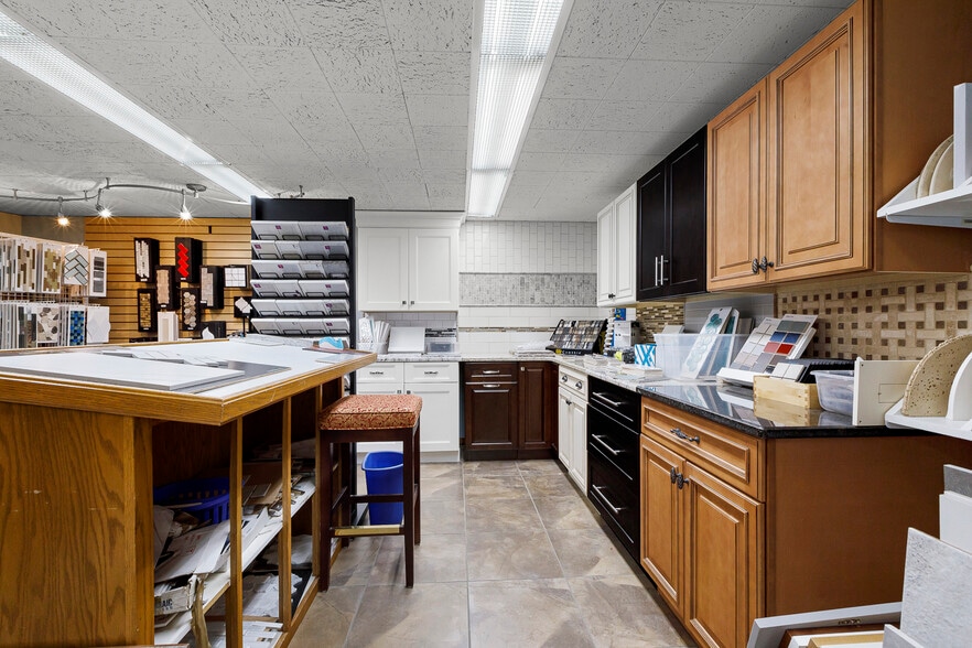 More Photos Of 202 N Main St, Fuquay Varina Freestanding For Sale