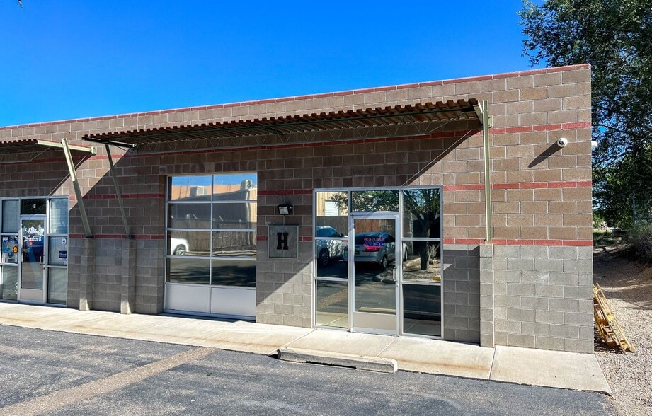 More Photos Of 6020 Midway Park Blvd NE, Albuquerque Warehouse For Lease