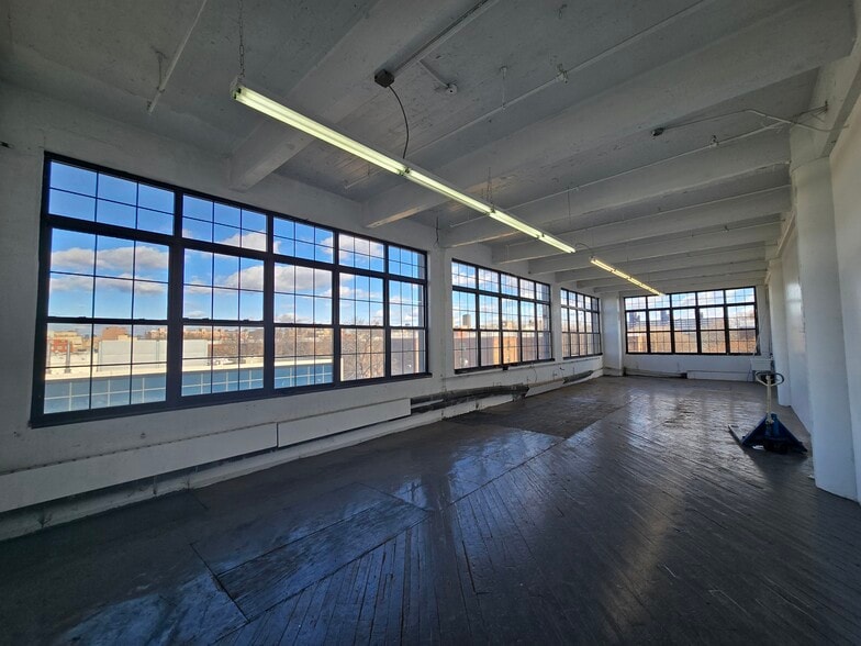 More Photos Of 544-560 Park Ave, Brooklyn Manufacturing For Lease