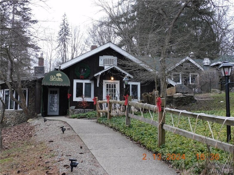 More Photos Of 2095 Blakeley Corners Rd, East Aurora Restaurant For Sale