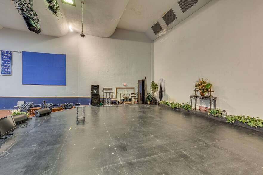 More Photos Of 2630 S Broad St, Trenton Religious Facility For Sale