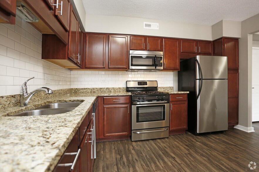 More Photos Of 1255 Town Center Rd, Vernon Hills Apartments For Lease