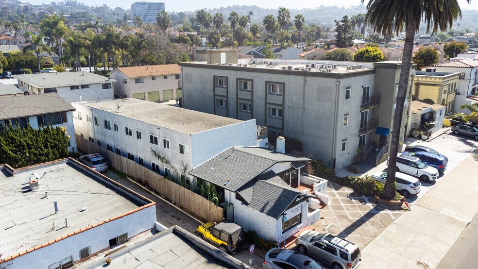 More Photos Of 7441-43 La Jolla Blvd Blvd, La Jolla Multifamily For Sale
