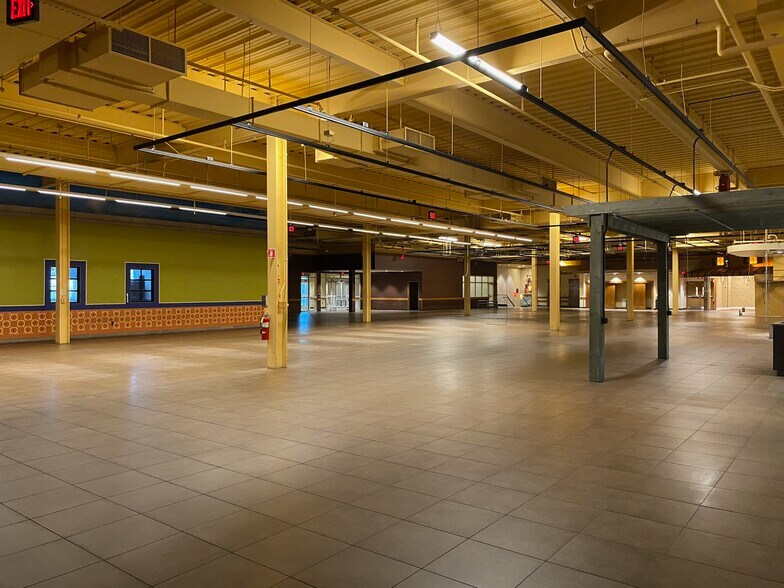 More Photos Of 1245 Worcester St, Natick General Retail For Lease
