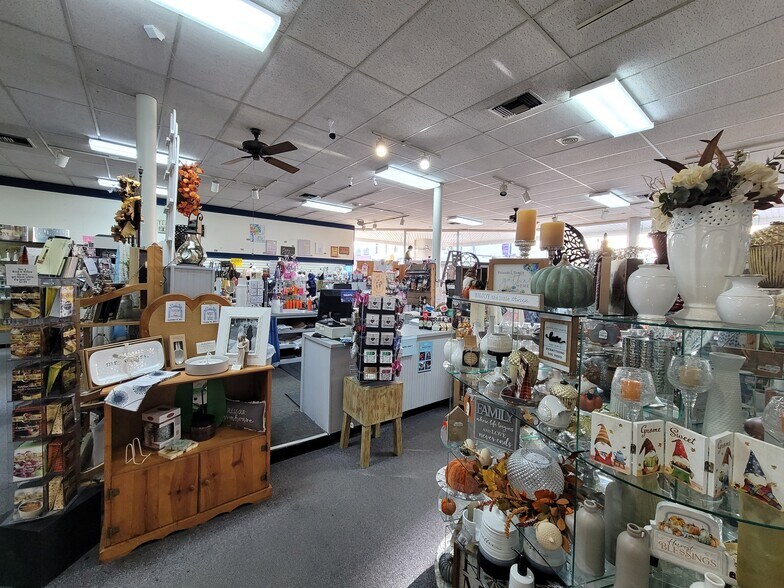 More Photos Of 302 N Main St, Rushville Storefront Retail Office For Sale