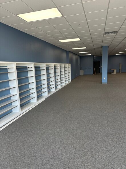 More Photos Of 1000 W Wisconsin Ave, Appleton Unknown For Lease