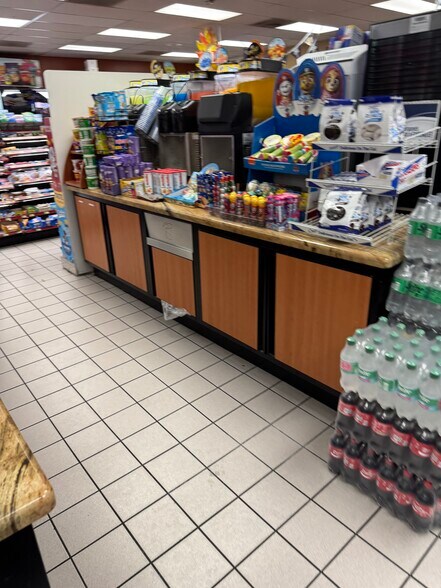 More Photos Of 2128 S Riverside Ave, Bloomington Service Station For Sale