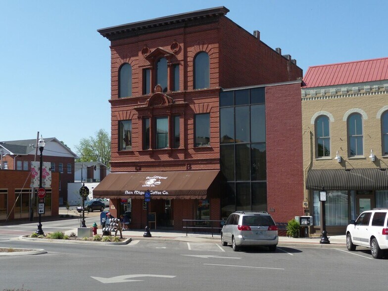 More Photos Of 44 S Jefferson St, Winchester Storefront Retail Office For Sale