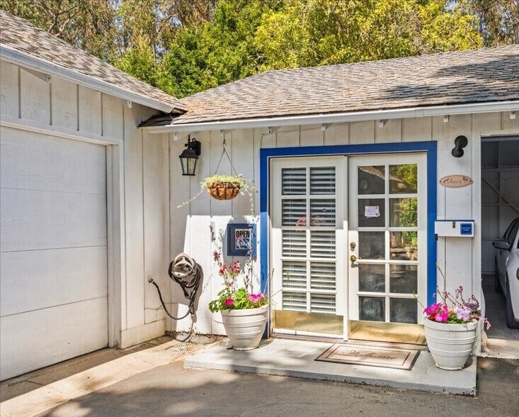 More Photos Of 620 El Salto Dr, Capitola Hospitality For Sale