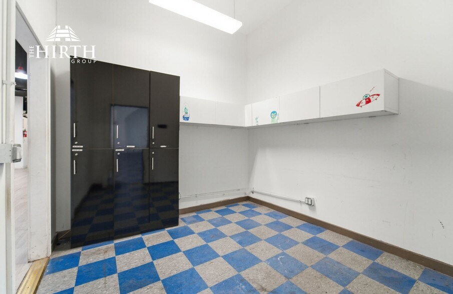 More Photos Of 1612-1616 N Cahuenga Blvd, Hollywood Restaurant For Sale