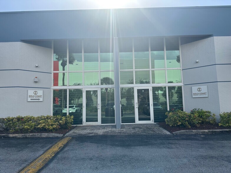 More Photos Of 16115 SW 117th Ave, Miami Showroom For Sale
