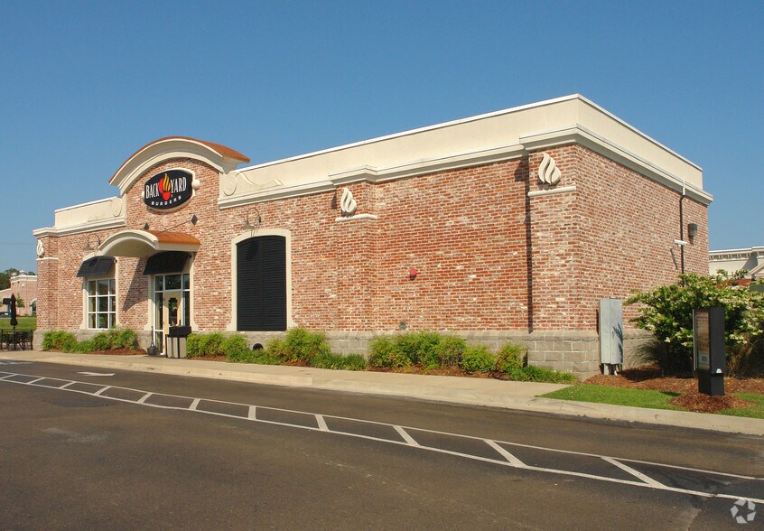 More Photos Of 1863 Main St, Madison Fast Food For Sale