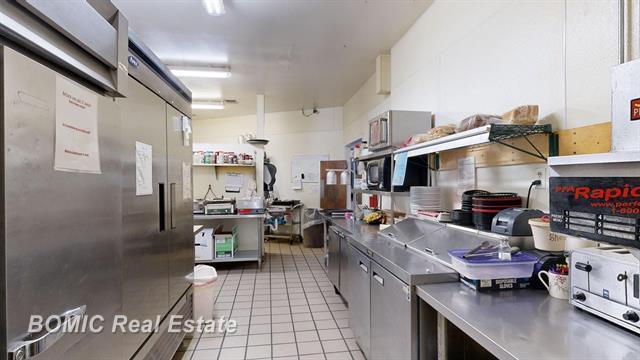 More Photos Of 11850 S Gera Rd, Birch Run Restaurant For Sale