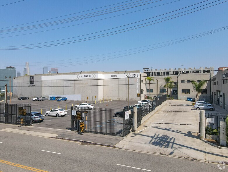 More Photos Of 1375 E 6th St, Los Angeles Flex For Lease