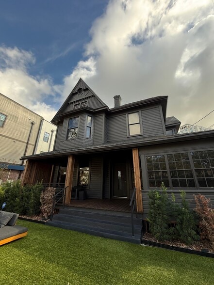 More Photos Of 341 S Plant Ave, Tampa Office Residential For Sale