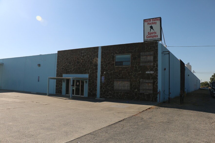 More Photos Of 250 Walsh Ave, Hamilton City Distribution For Sale