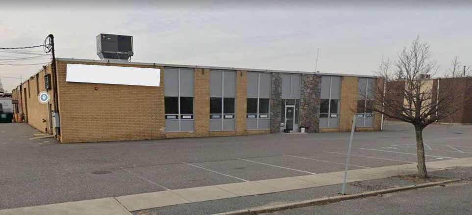 More Photos Of 36 Grand Blvd, Brentwood Industrial For Sale