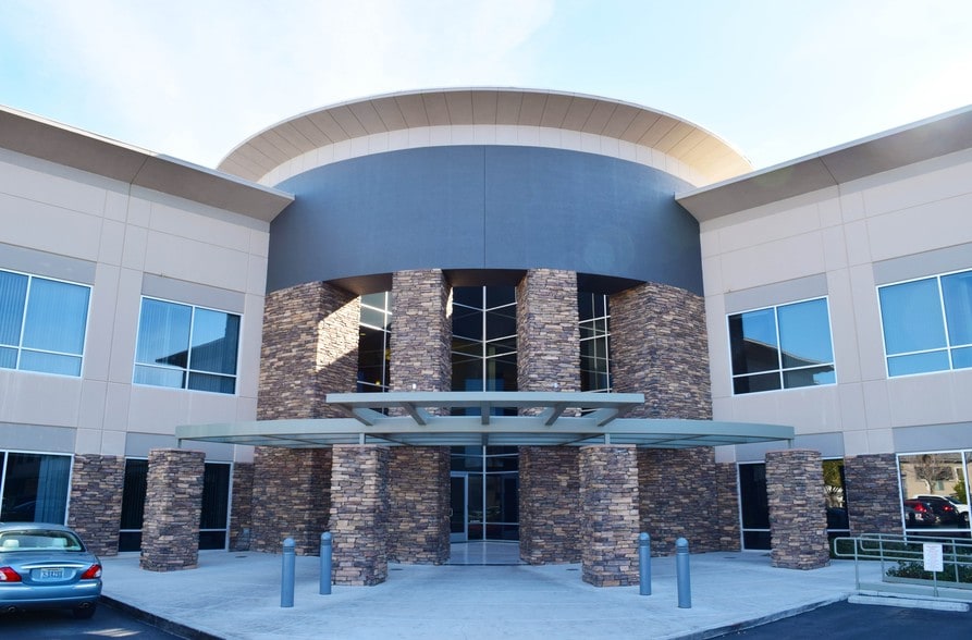 More Photos Of 871 Coronado Center Dr, Henderson Office For Lease