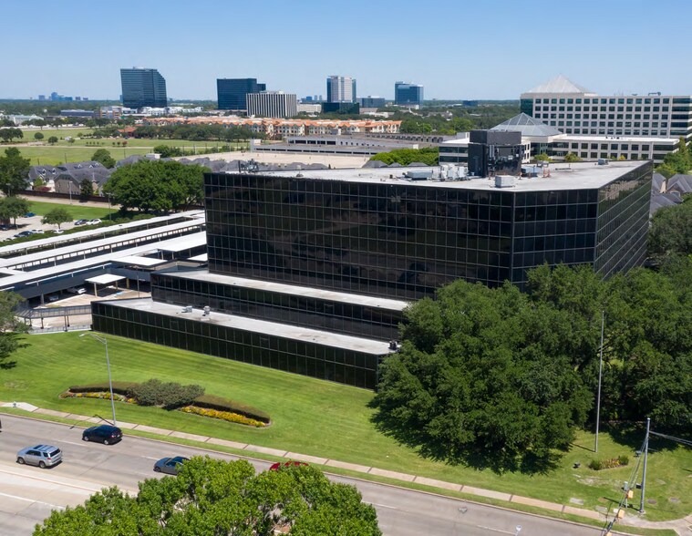 More Photos Of 10000 Richmond Ave, Houston Office For Lease