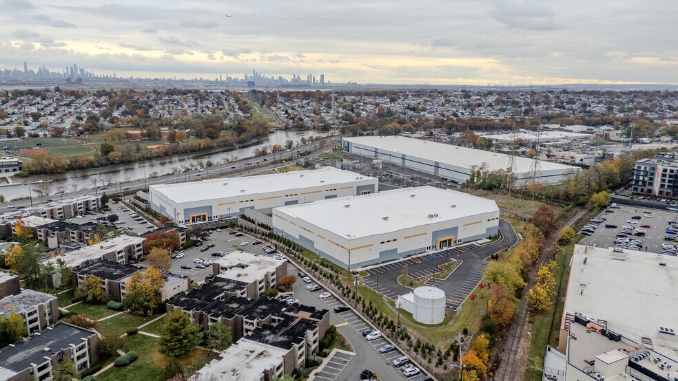 More Photos Of 681 Main St, Belleville Unknown For Lease