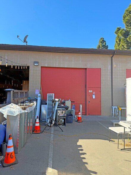 More Photos Of 6489 Calle Real, Goleta Research And Development For Lease