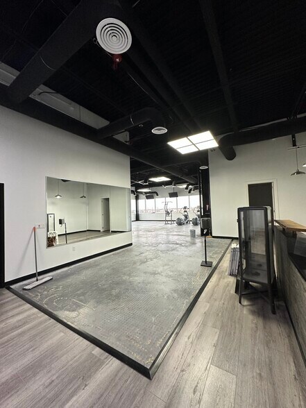 More Photos Of 6914 Brisbane Ct, Sugar Land Medical For Lease
