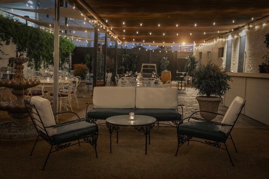 More Photos Of 1200 E 5th St, Los Angeles Restaurant For Lease