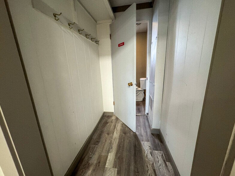 More Photos Of 302 Missouri Ave, Deer Lodge Freestanding For Sale