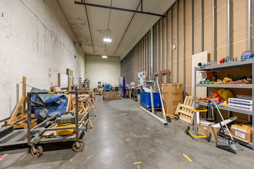 More Photos Of 1315 W 12th St, Kansas City Warehouse For Sale