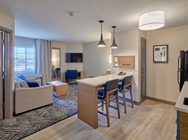 More Photos Of 5300 W Landens Way, Peoria Hotel For Sale
