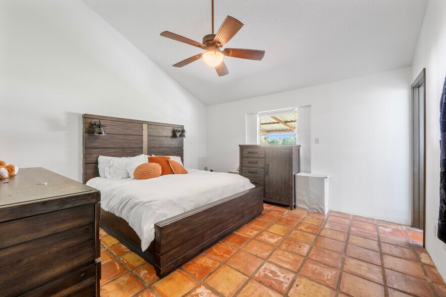 More Photos Of 246 County Road 385, Cleveland Land For Sale