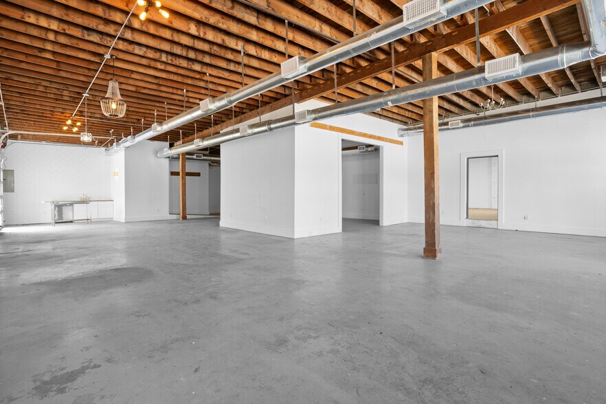 More Photos Of 1717 White Settlement Rd, Fort Worth Unknown For Sale