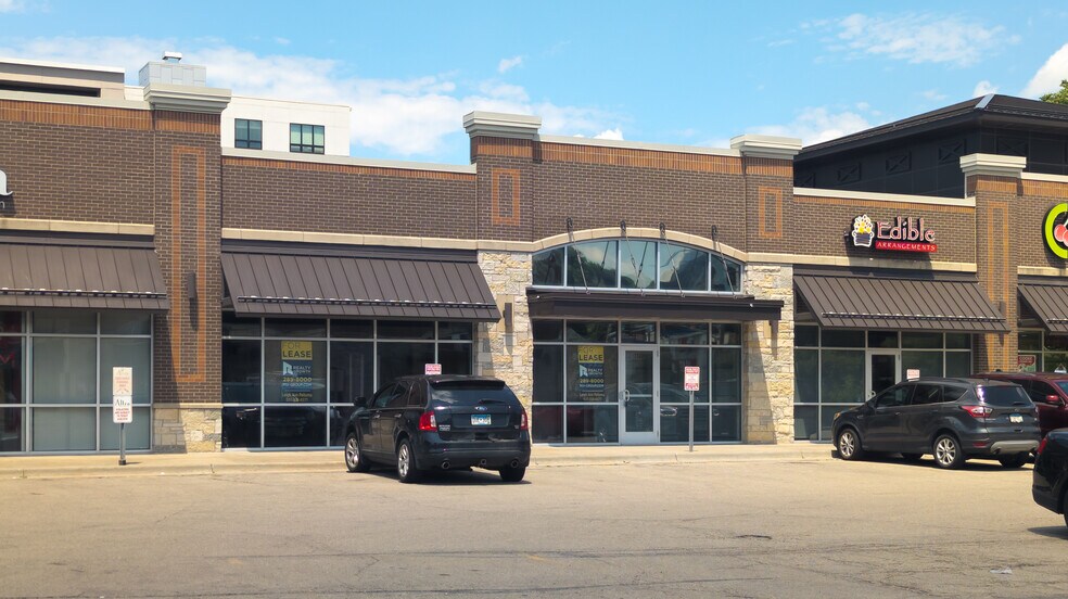 More Photos Of 123 16th Ave SW, Rochester General Retail For Lease