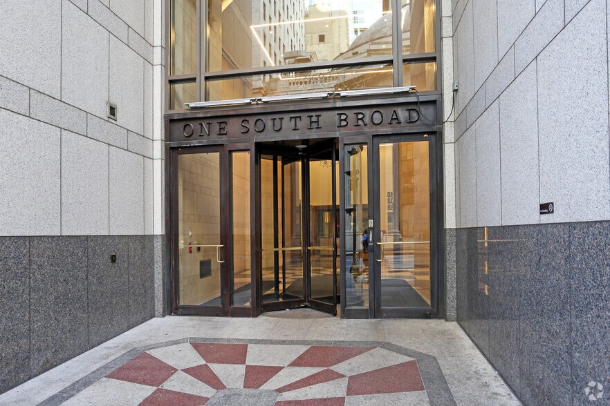 More Photos Of 1 S Broad St, Philadelphia Office For Lease