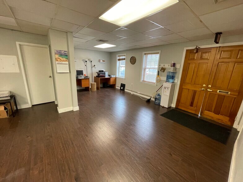 More Photos Of 3231-3233 Superior Ln, Bowie Medical For Lease