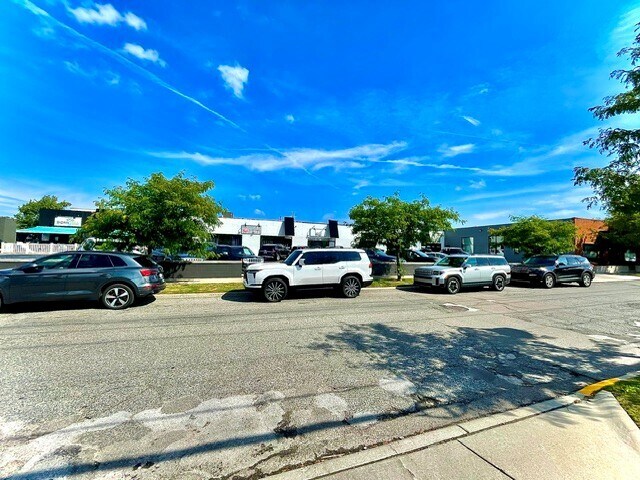Primary Photo Of 2121-2175 Cole St, Birmingham Showroom For Lease